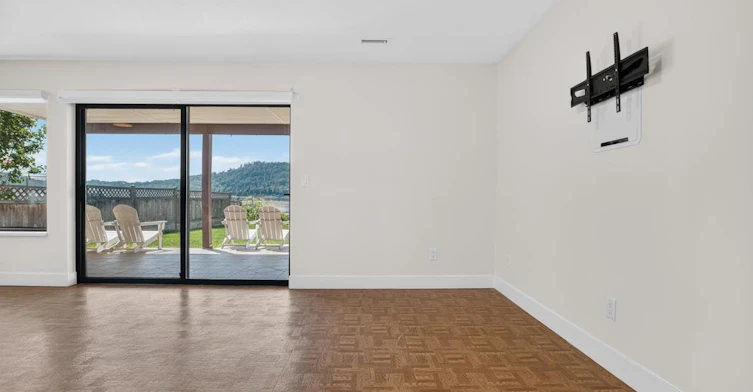 2929 Dollarton Highway (Basement Suite), North Vancouver, BC, V7H 1B1 - 6
