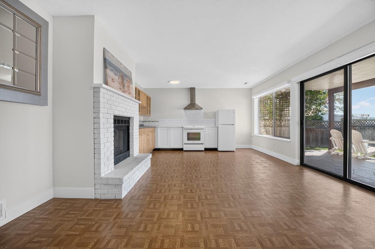 2929 Dollarton Highway (Basement Suite), North Vancouver, BC, V7H 1B1