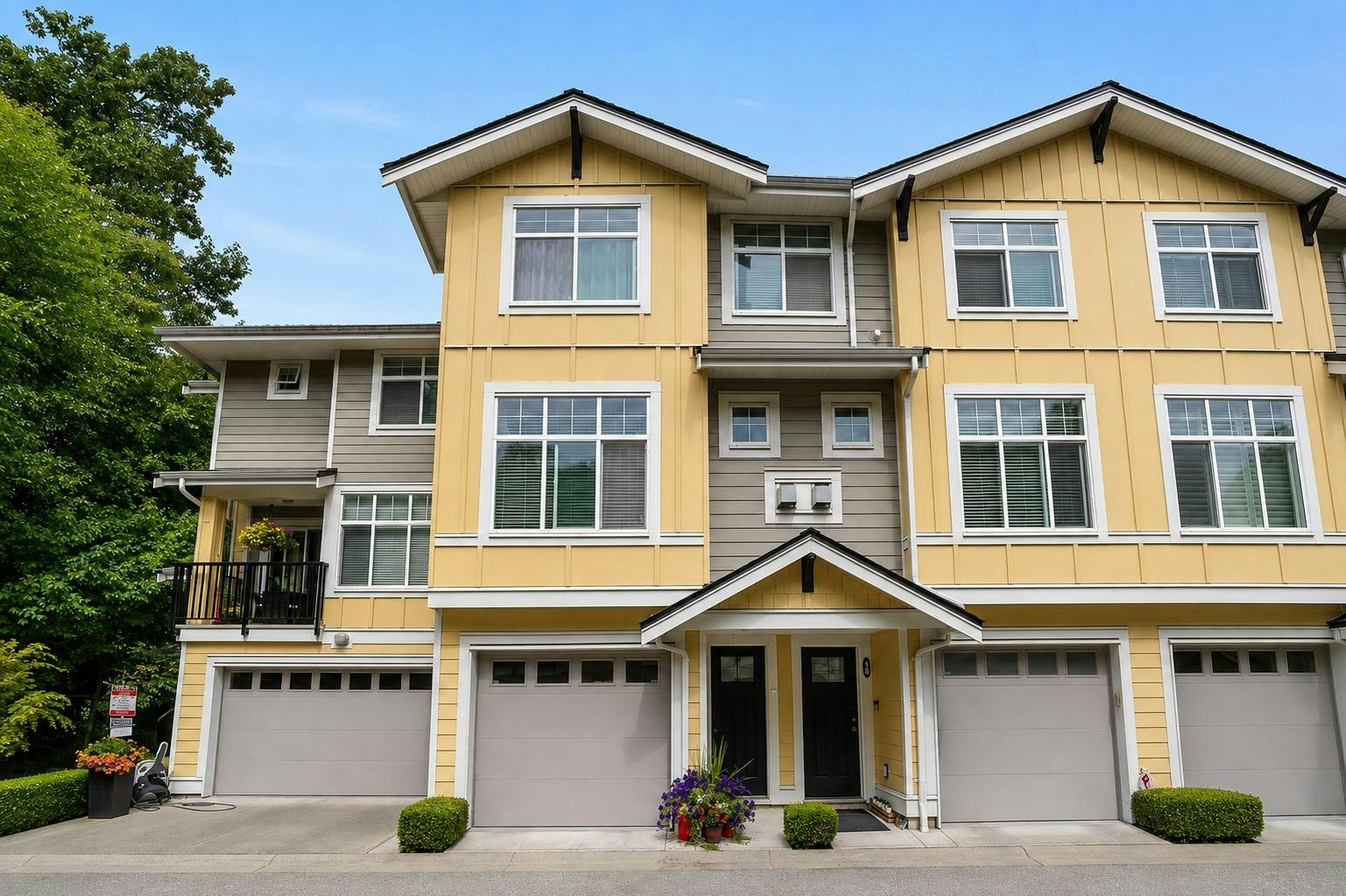 17-17171 2b Avenue, Surrey, BC, V3Z 9R1