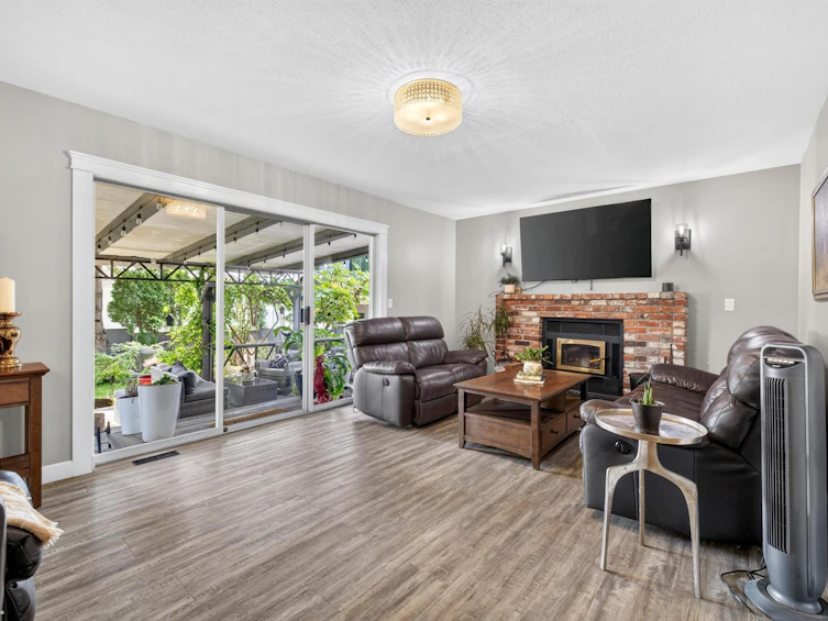 14950 86a Avenue, Surrey, BC, V3S 7E8 - 15