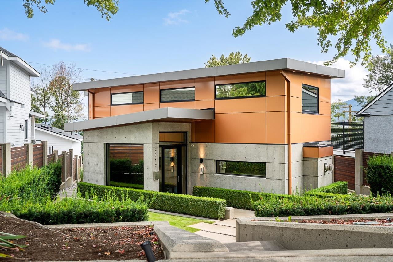 7317 Barnet Road, Burnaby, BC, V5A 1E5