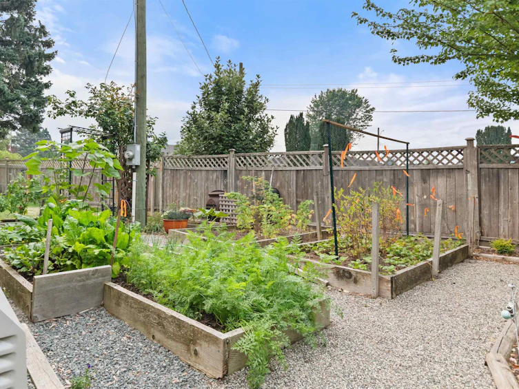 380 Dewdney Avenue, Hope, BC, V0X 1L0 - 35