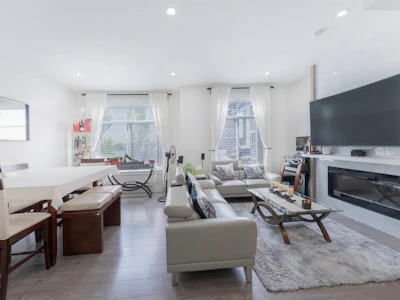 2-11267 133 Street - 2
