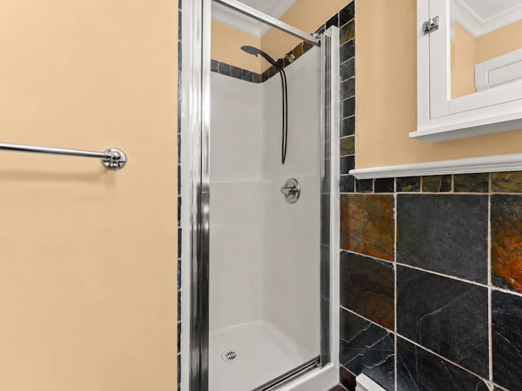 401-12639 No. 2 Road, Richmond, BC, V7E 6N6 - 12