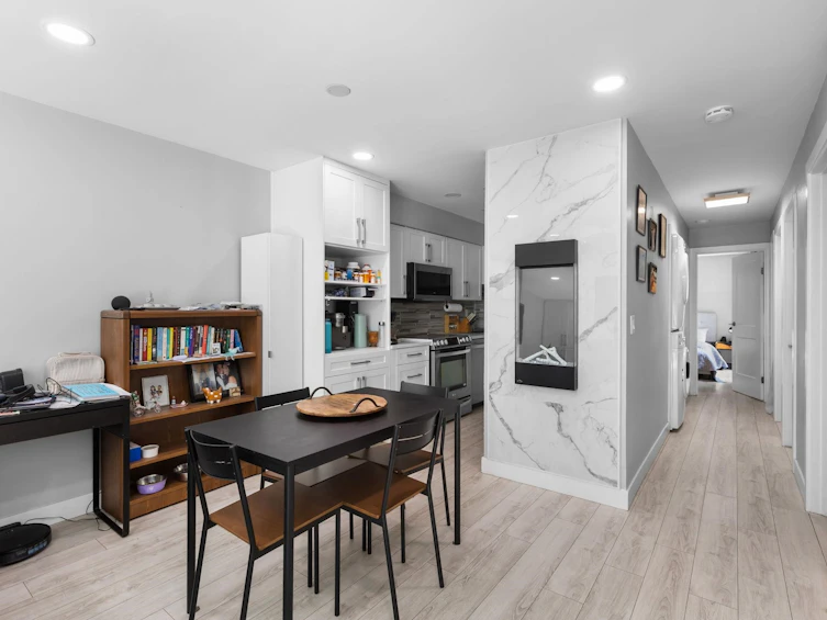 2-302 Highland Way, Port Moody, BC, V3H 3V7 - 8
