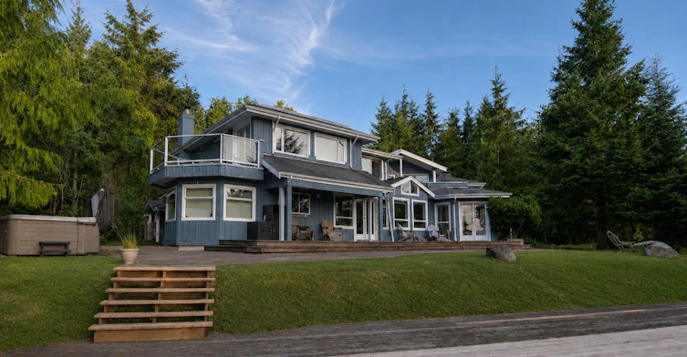 431 Sunset Road, Bowen Island, BC, V0N 1G2