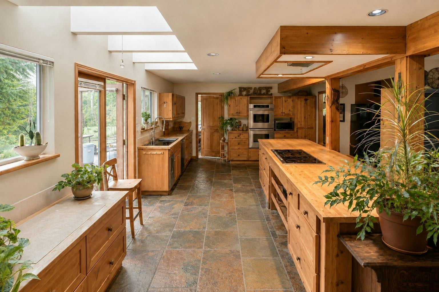 431 Sunset Road, Bowen Island, BC, V0N 1G2 - 11