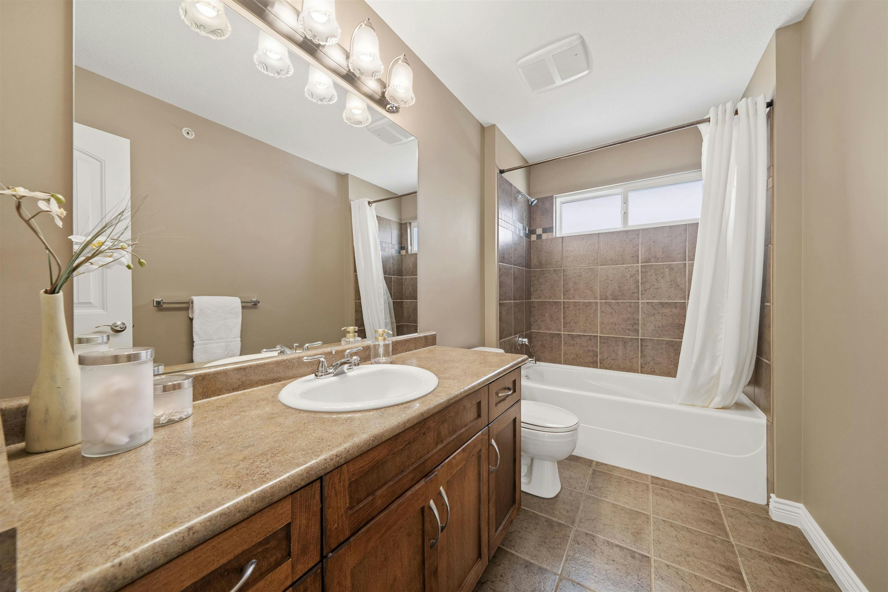 13175 239b Street, Maple Ridge, BC, V4R 0A3 - 22