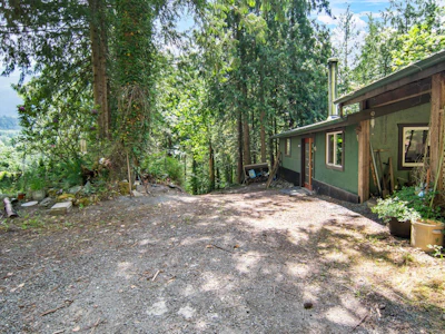 4139 Slesse Road - 4
