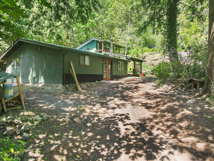 4139 Slesse Road, Chilliwack, BC, V4Z 1B3 - 3