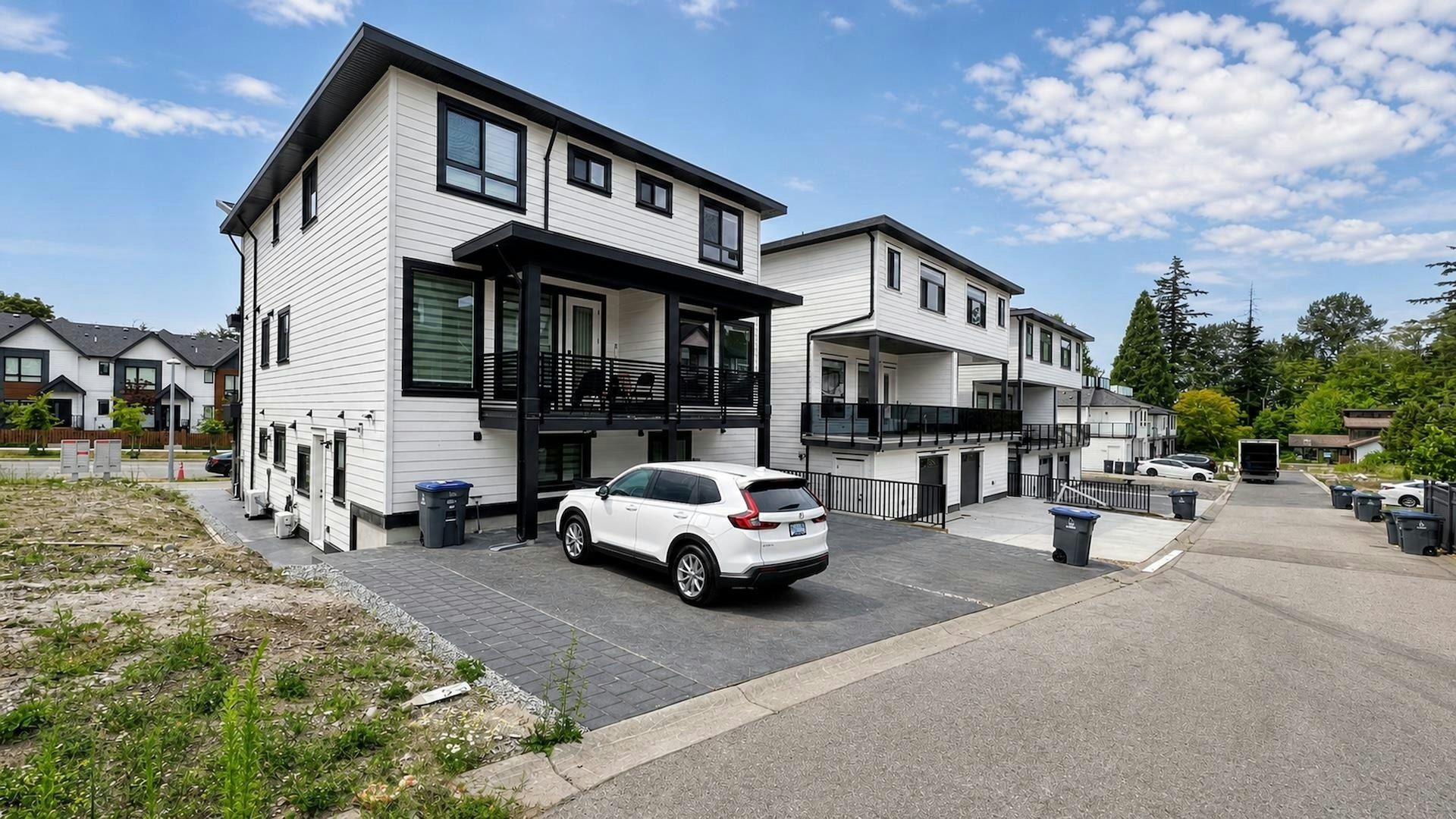 16521 20 Avenue, Surrey, BC, V3Z 0X6 - 2