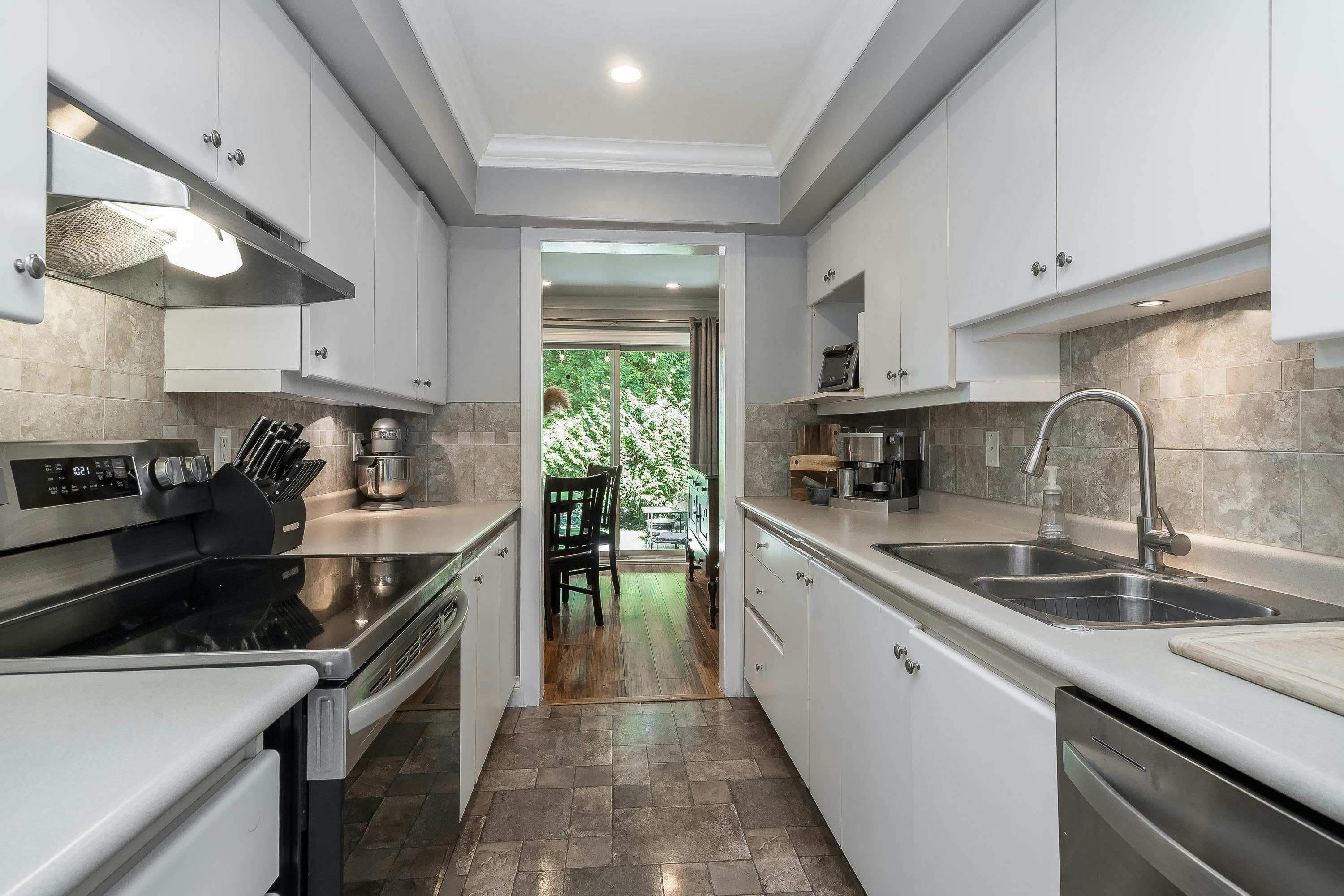 1873 Lilac Drive, Surrey, BC, V4A 6C7 - 6