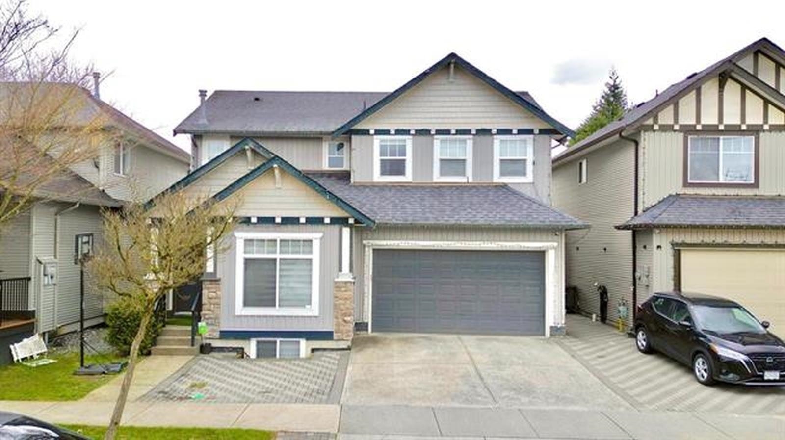6287 167b Street - 2