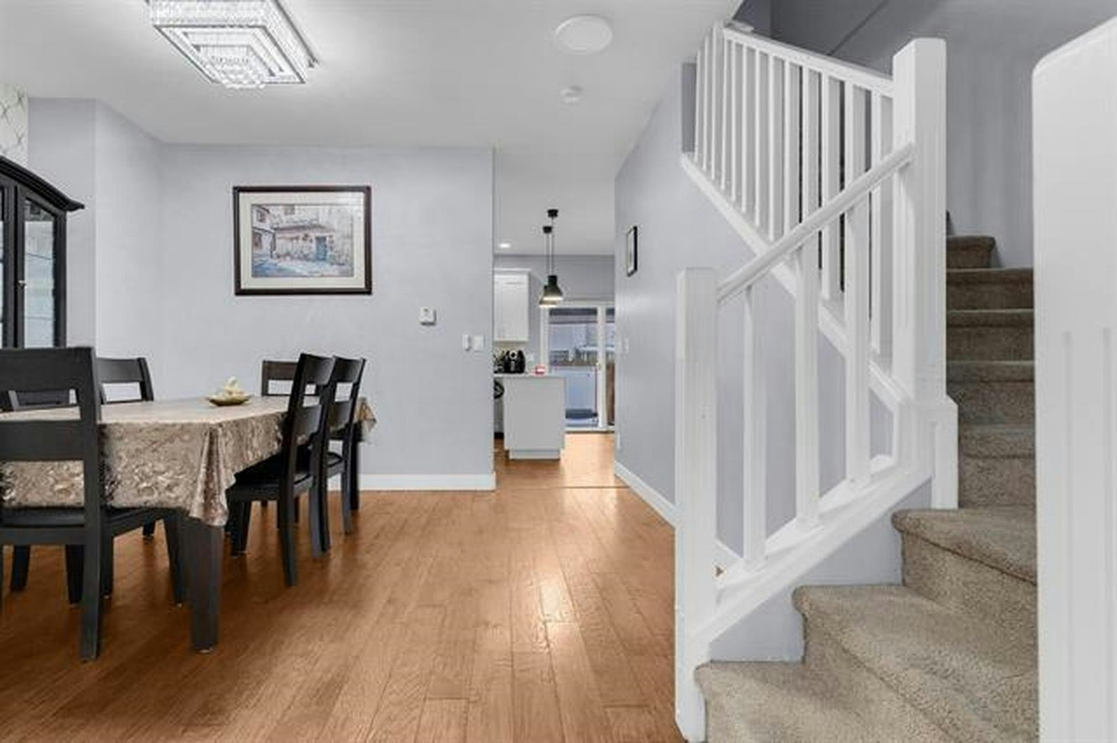 6287 167b Street - 3