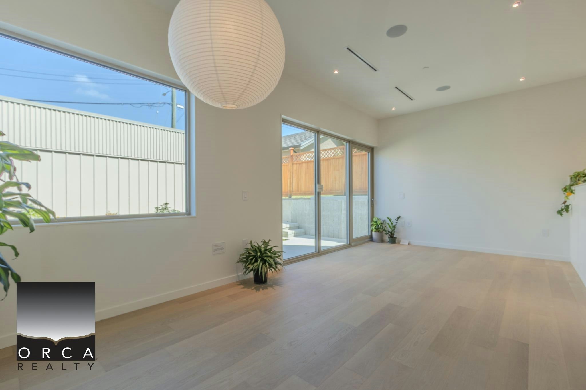 2-2915 5th Avenue, Vancouver, BC, V5M 1N6 - 4