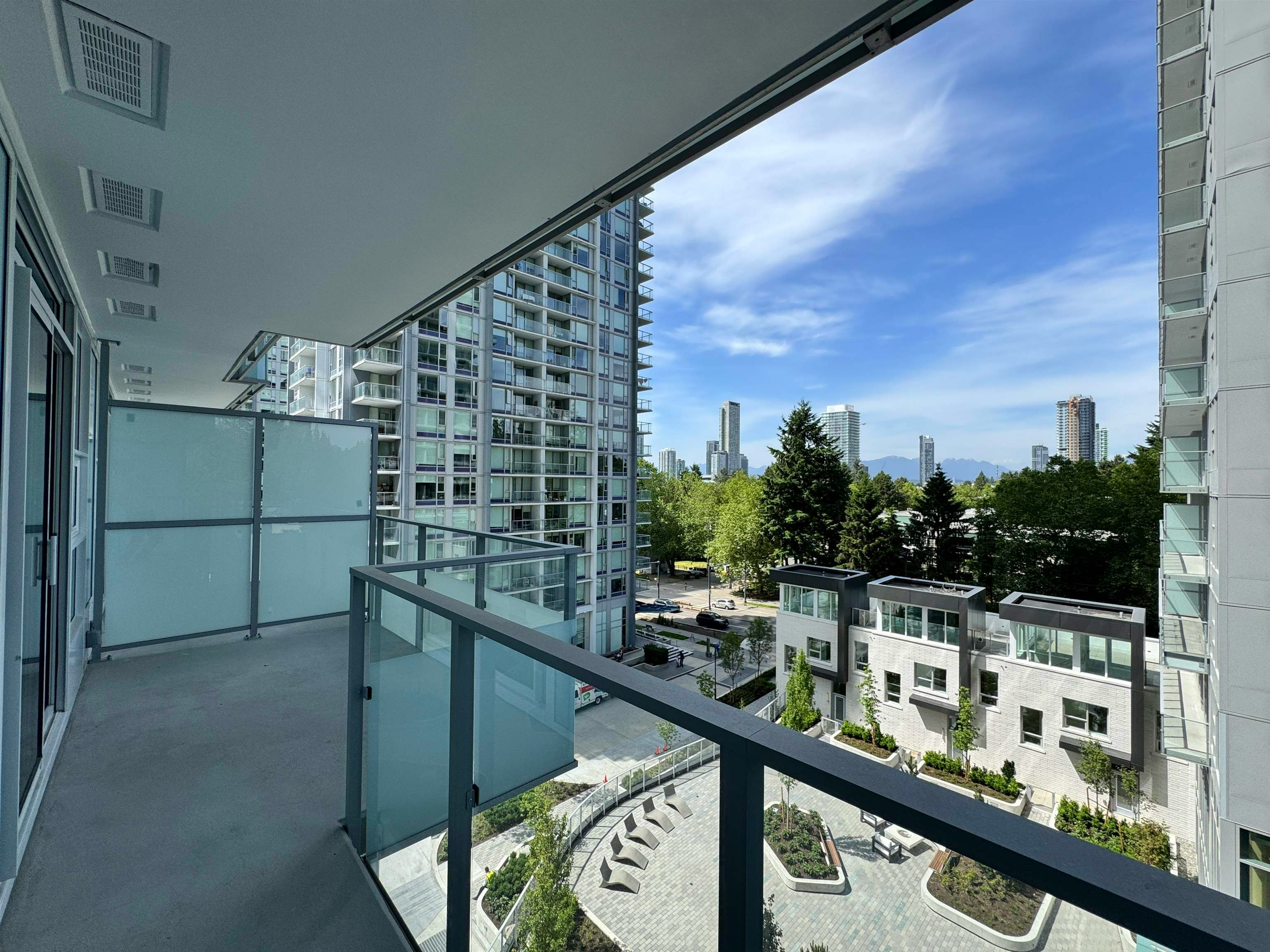 701-13768 100 Avenue, Surrey, BC, V3T 0V2 - 7