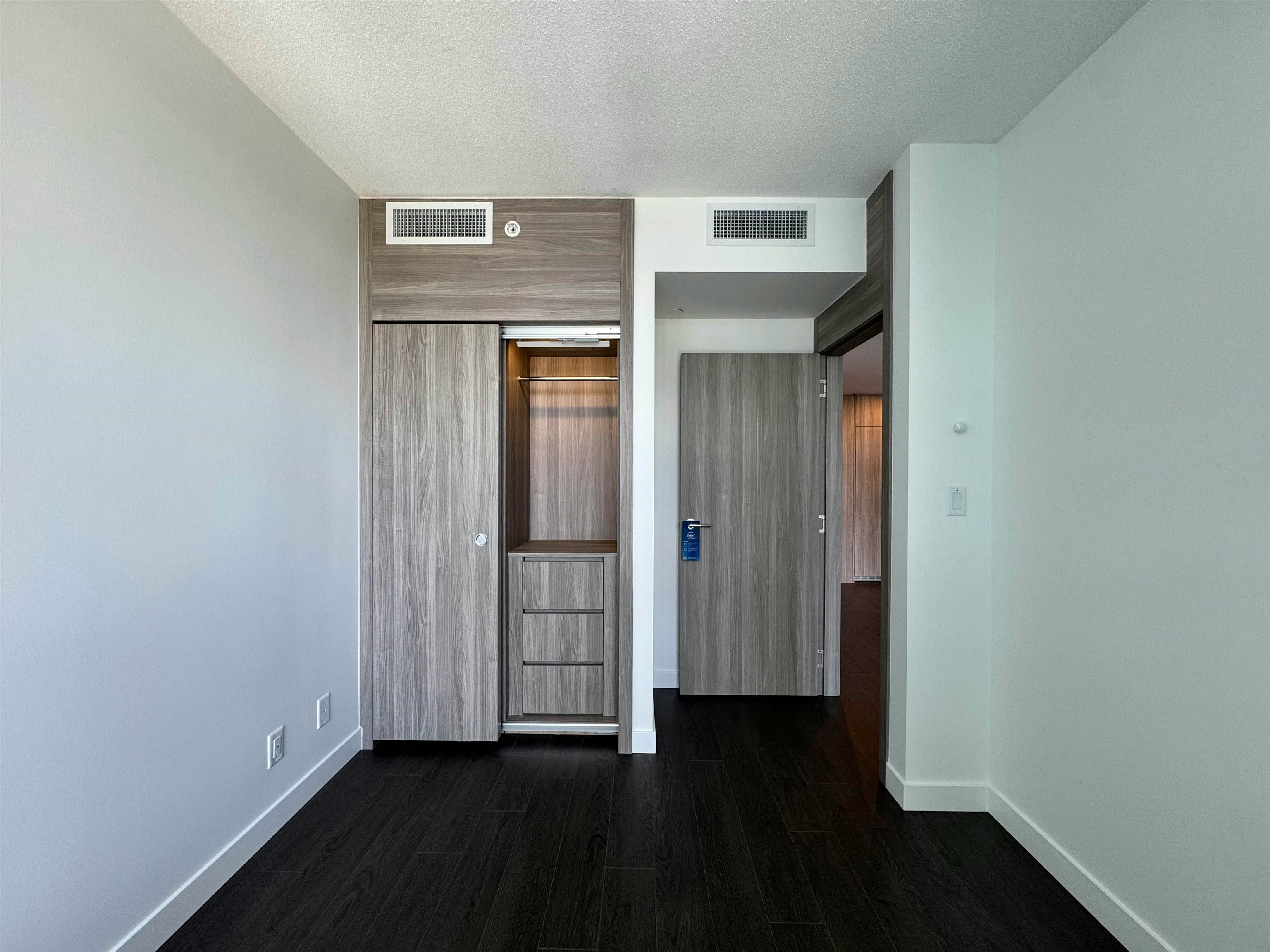 701-13768 100 Avenue, Surrey, BC, V3T 0V2 - 12