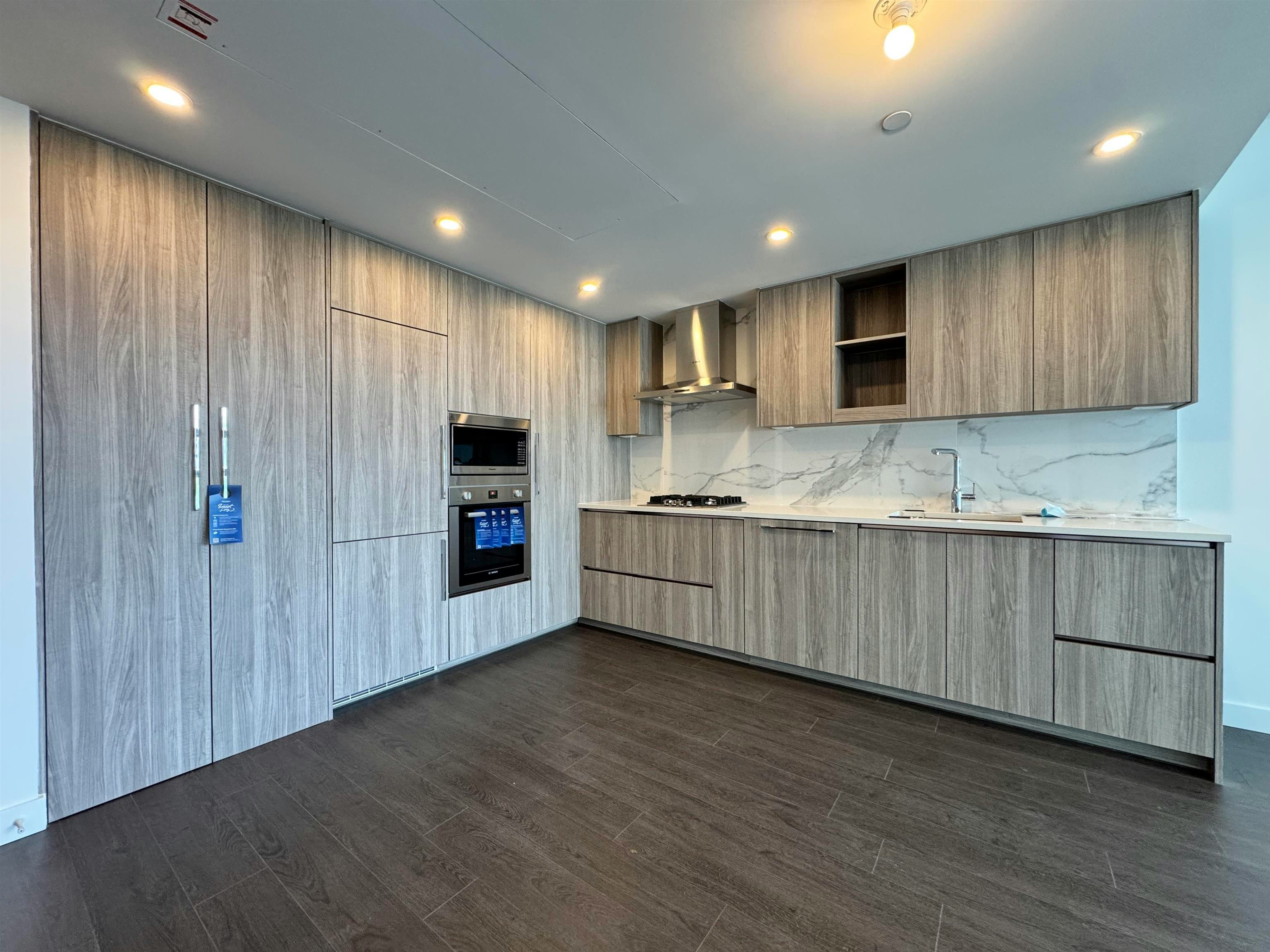 701-13768 100 Avenue, Surrey, BC, V3T 0V2 - 4