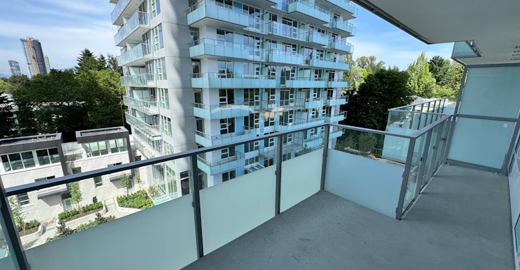 701-13768 100 Avenue, Surrey, BC, V3T 0V2 - 8