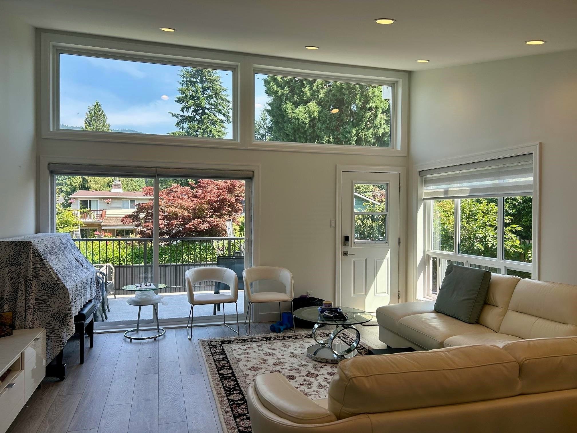 Upper-1015 Jefferson Avenue, West Vancouver, BC, V7T 2A6