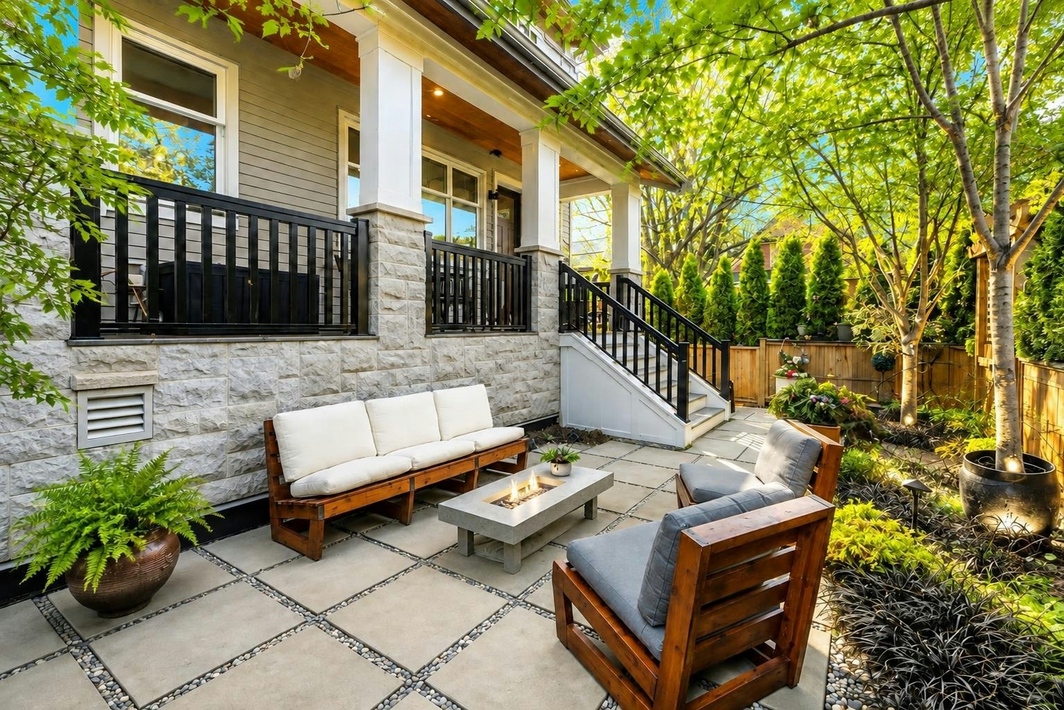 1506 E 11th Avenue, Vancouver, BC, V5N 1Y7