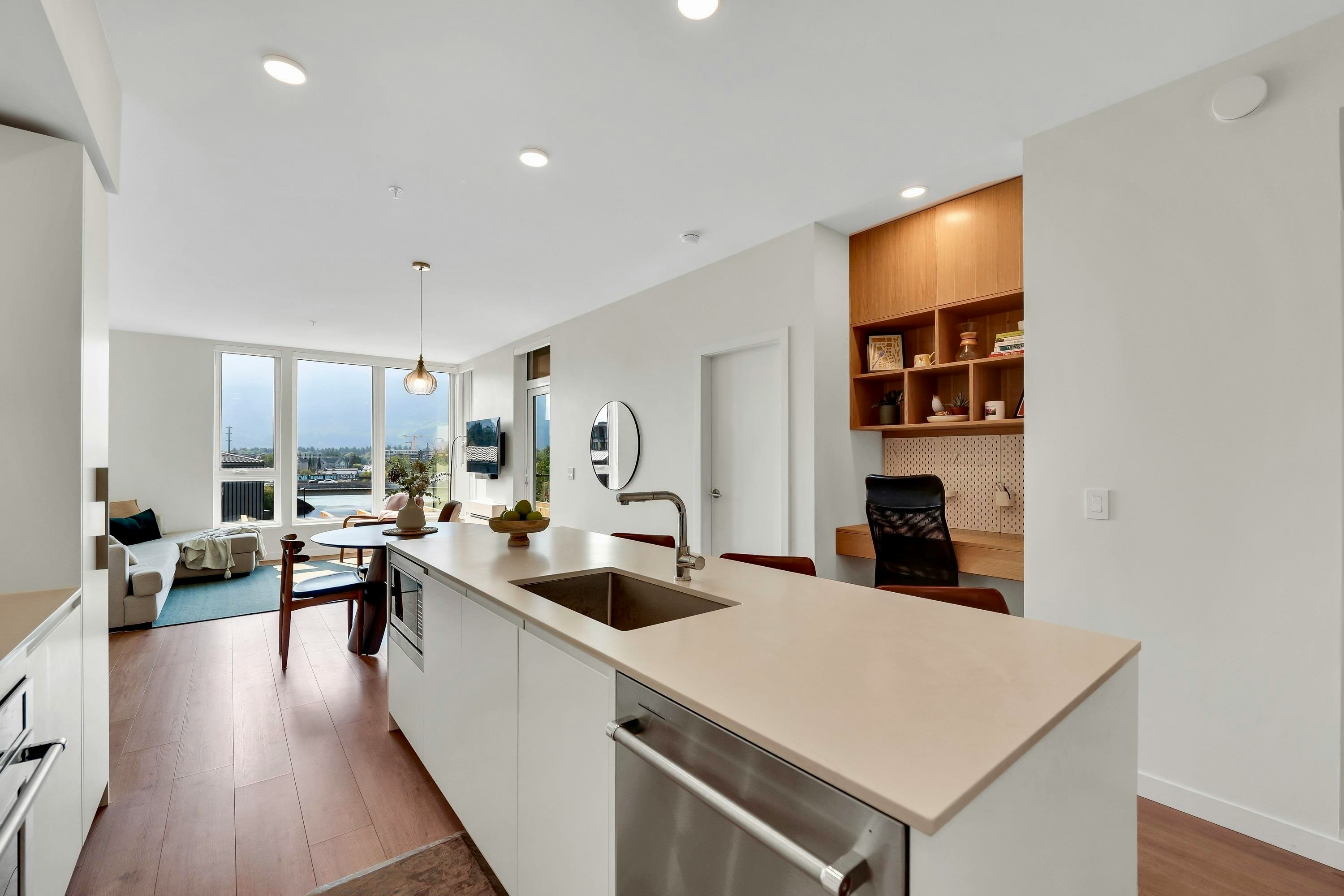 313-1506 Scott Crescent - 3