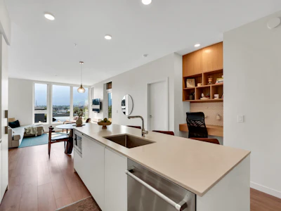 313-1506 Scott Crescent - 3