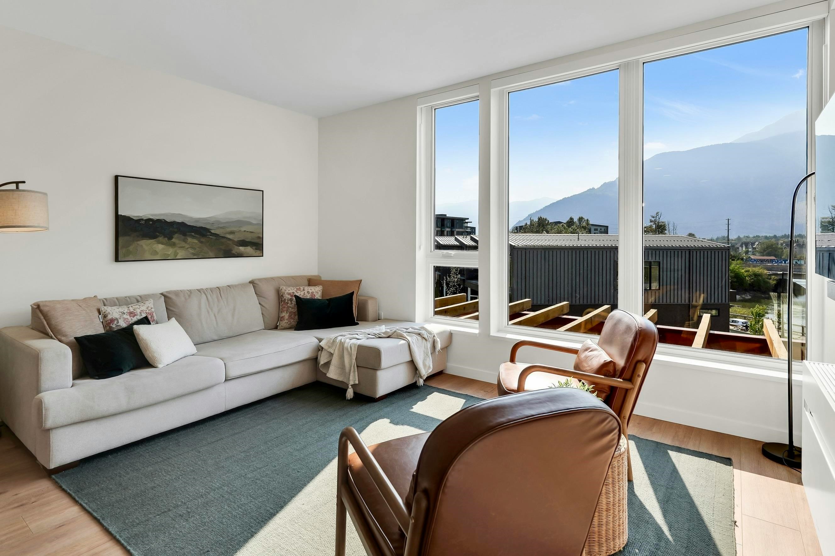 313-1506 Scott Crescent - 4