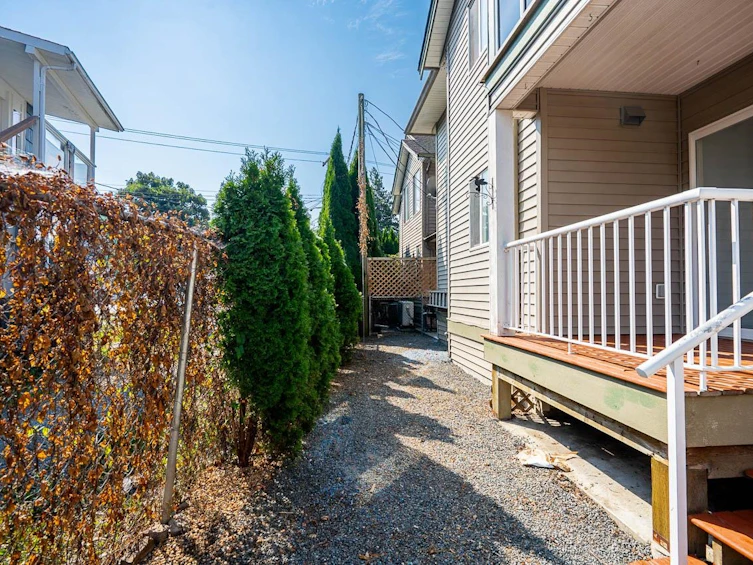 9570A Hazel Street, Chilliwack, BC, V2P 5N9 - 35