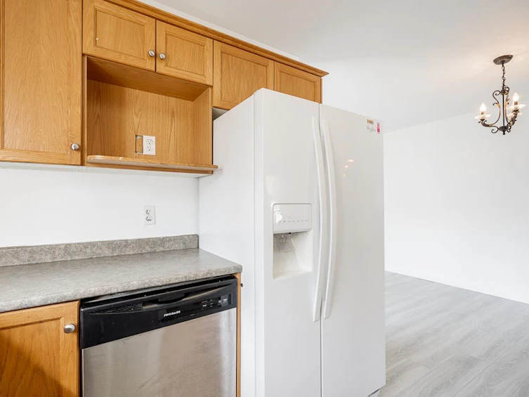 9570A Hazel Street, Chilliwack, BC, V2P 5N9 - 11