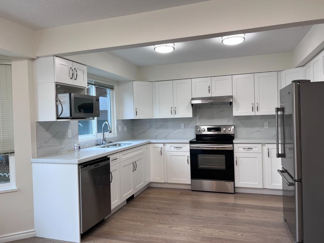8580 Dakota Place, Richmond, BC, V7C 4Y6