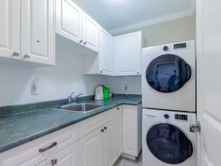 5890 Braemar Avenue, Burnaby, BC, V5E 3L5 - 21