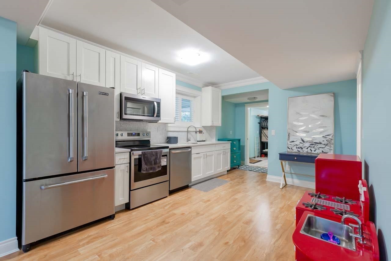 5890 Braemar Avenue, Burnaby, BC, V5E 3L5 - 31