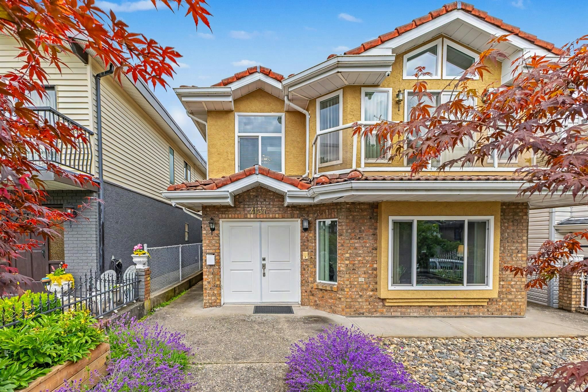 4137 Parker Street, Burnaby, BC, V5C 3C2