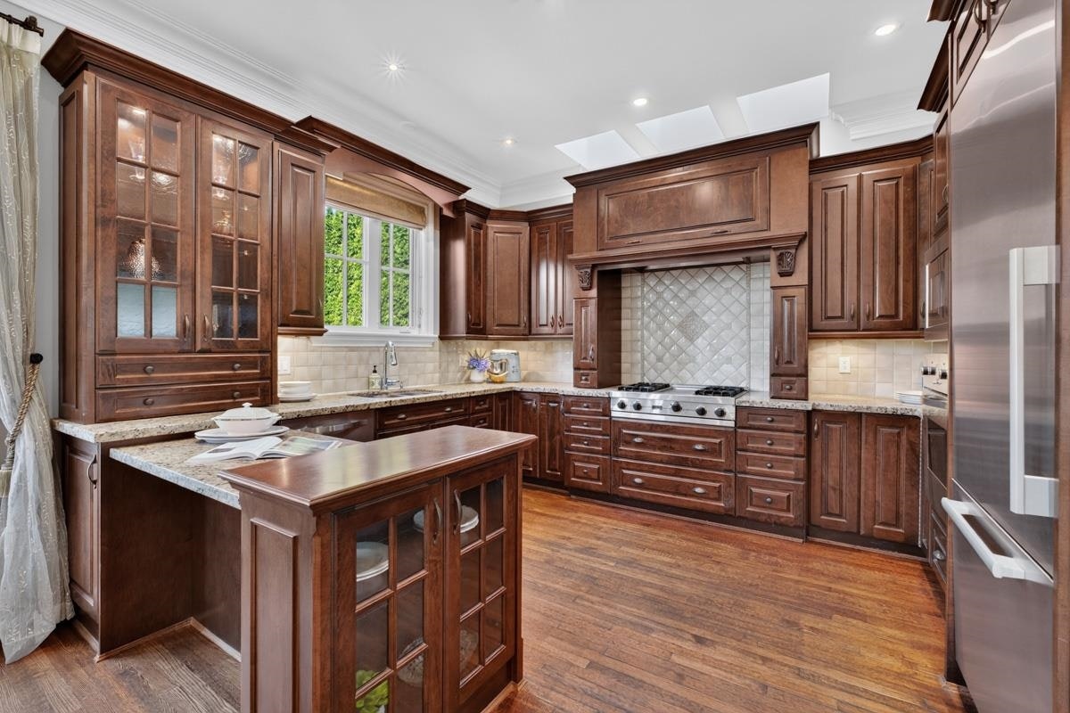 4339 W 9th Avenue, Vancouver, BC, V6R 2C8 - 8