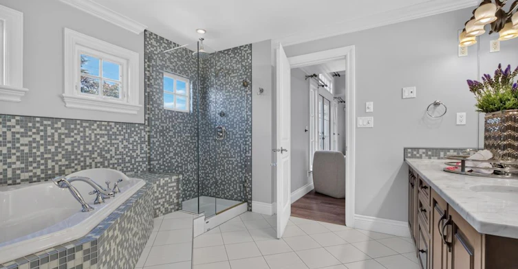 4339 W 9th Avenue, Vancouver, BC, V6R 2C8 - 18