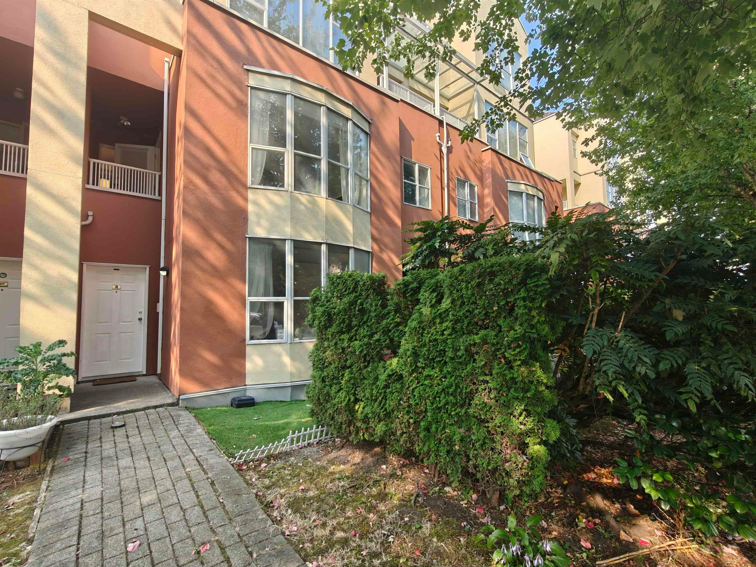 175-8333 Jones Road, Richmond, BC, V6Y 3W9