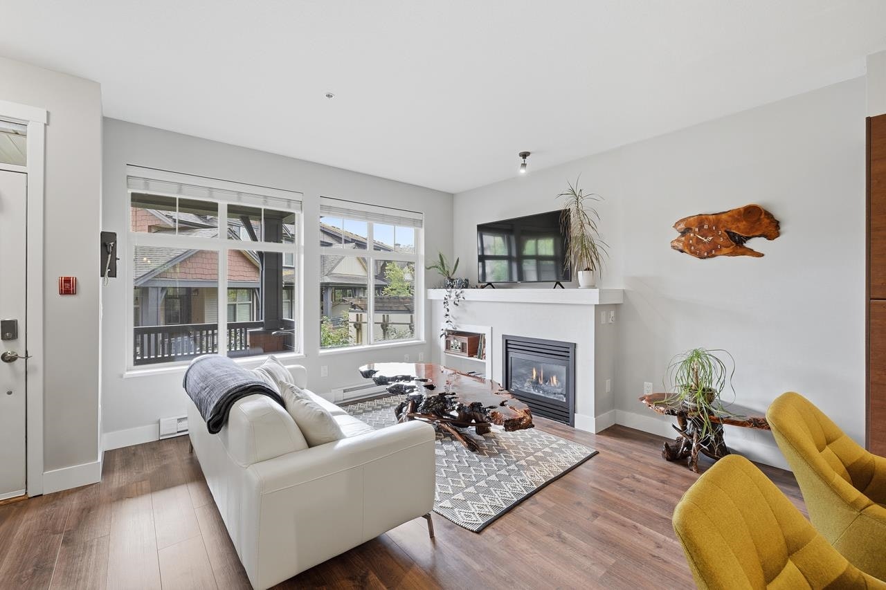 56-19478 65 Avenue, Surrey, BC, V4N 5X5