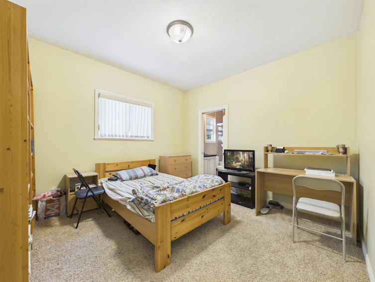 8690 E Tulsy Crescent, Surrey, BC, V3W 7A4 - 34