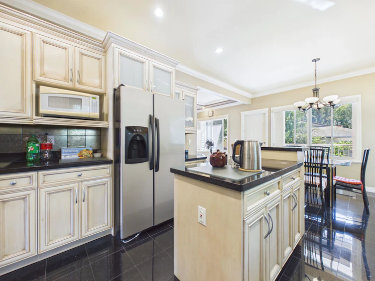 8690 E Tulsy Crescent, Surrey, BC, V3W 7A4 - 22