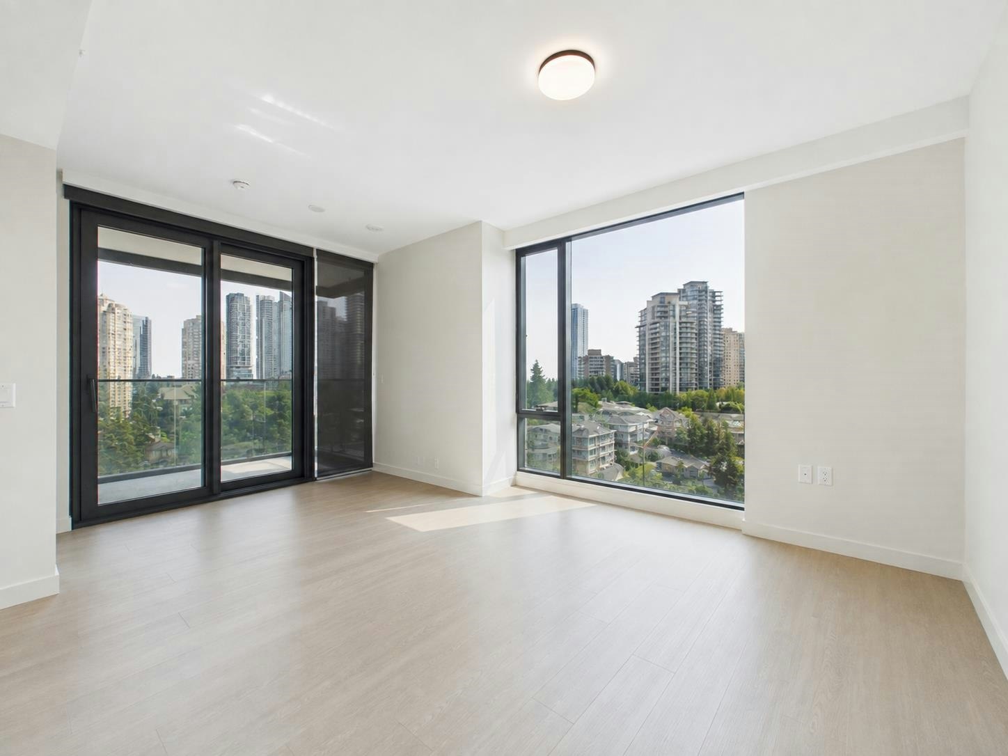 602-5987 Wilson Avenue, Burnaby, BC, V5H 0L7