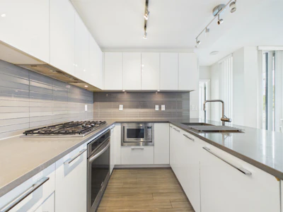 505-6658 Dow Avenue - 3