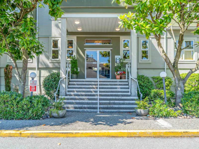 212-4738 53 Street - 3