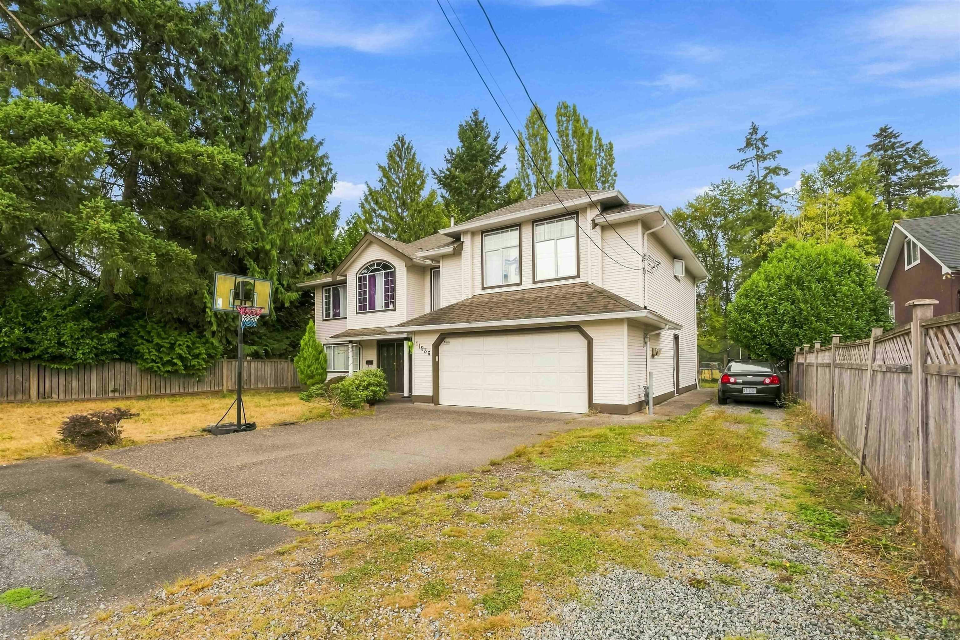 11936 236 Street - 2
