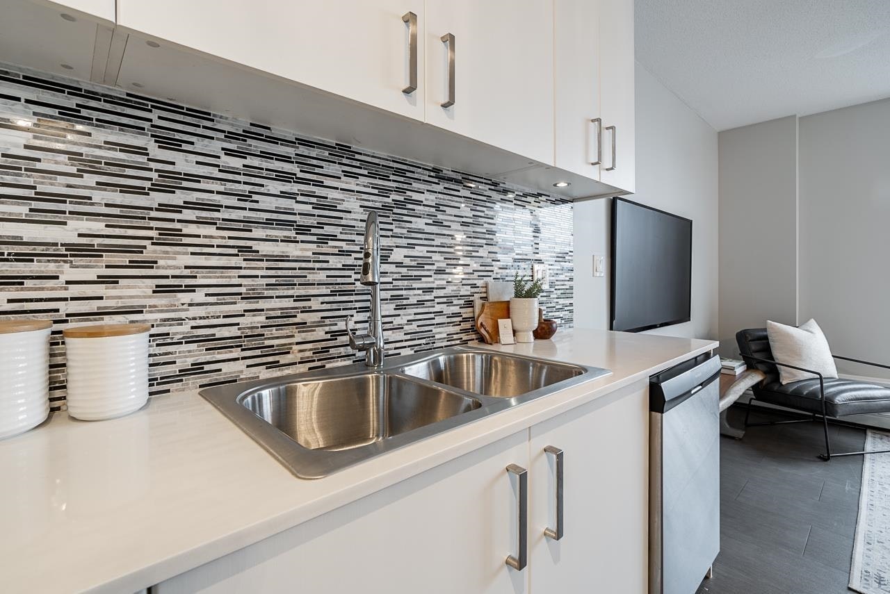 1011-66 Cordova Street, Vancouver, BC, V6B 0L2 - 10