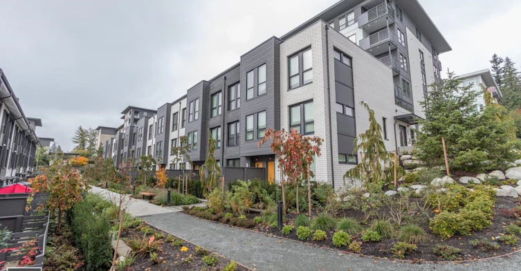 2-9278 Slopes Mews, Burnaby, BC, V5A 0G1