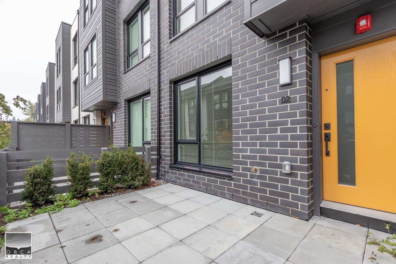 2-9278 Slopes Mews, Burnaby, BC, V5A 0G1 - 2