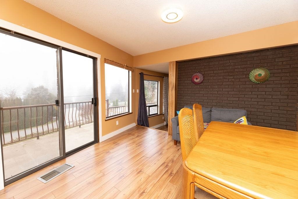 4934 Geer Road, Sechelt, BC, V0N 3A2 - 16