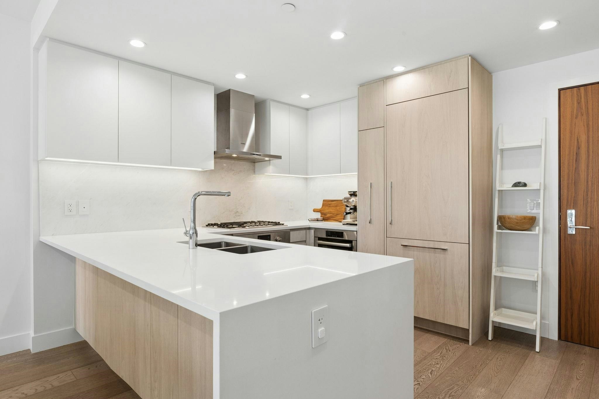 208-177 3rd Street, North Vancouver, BC, V7M 0G5 - 8