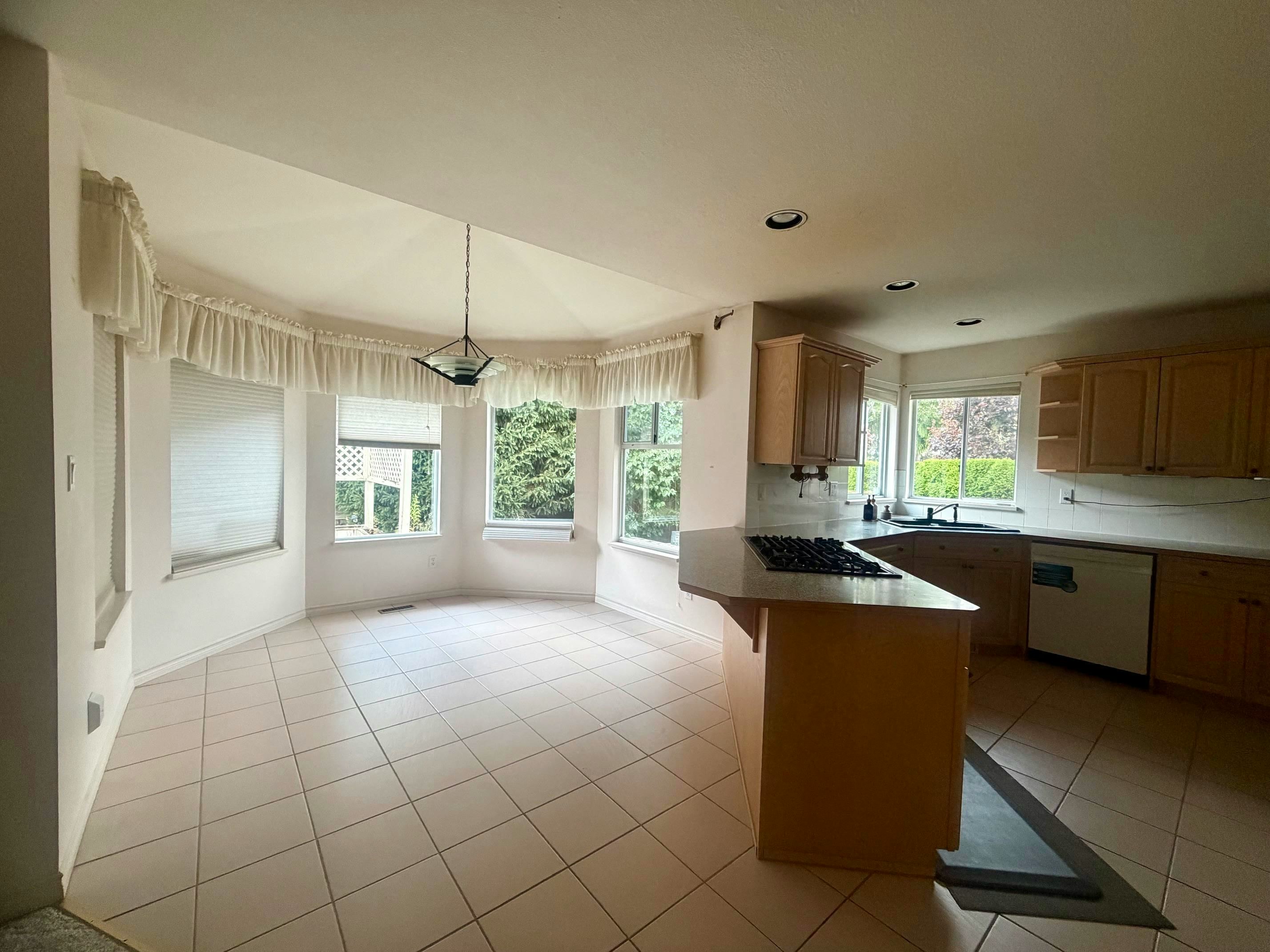 8537 166 Street, Surrey, BC, V4N 3H1 - 13